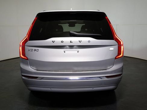 Used 2024 Volvo XC90 T8 Plus w/ Protection Package AWD/4WD image 10