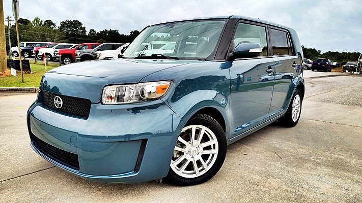 Used 2008 Scion xB FWD image 1