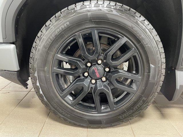 Used 2023 GMC Sierra 1500 Elevation w/ LPO, Elevation Black Package AWD/4WD image 7
