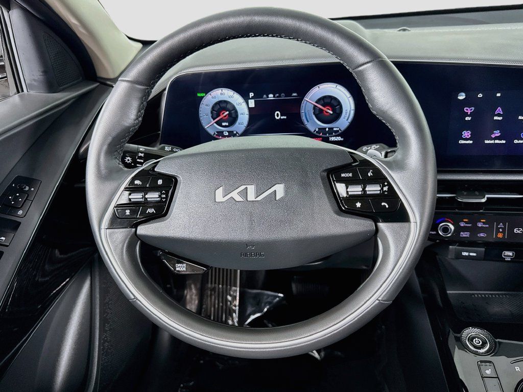 Used 2024 Kia Niro Wind w/ Wind Preserve Package FWD image 25