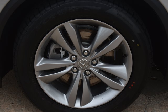 Used 2024 Acura MDX SH-AWD image 11