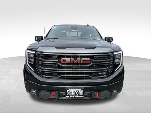 Used 2022 GMC Sierra 1500 AT4 w/ AT4 Premium Package image 2