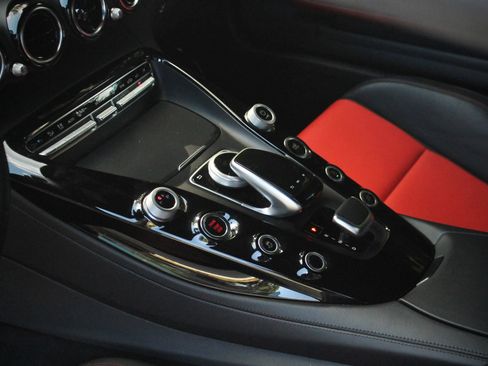 Used 2017 Mercedes-Benz AMG GT Coupe image 73