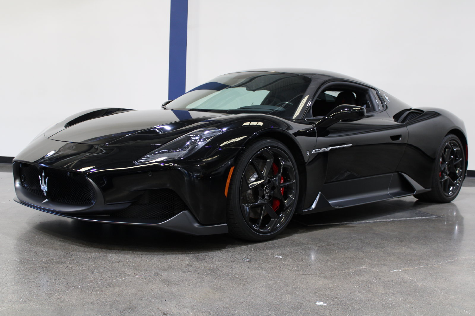 Used 2022 Maserati MC20 Coupe RWD image 9