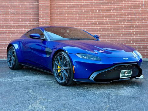 Used 2019 Aston Martin V8 Vantage Coupe image 5