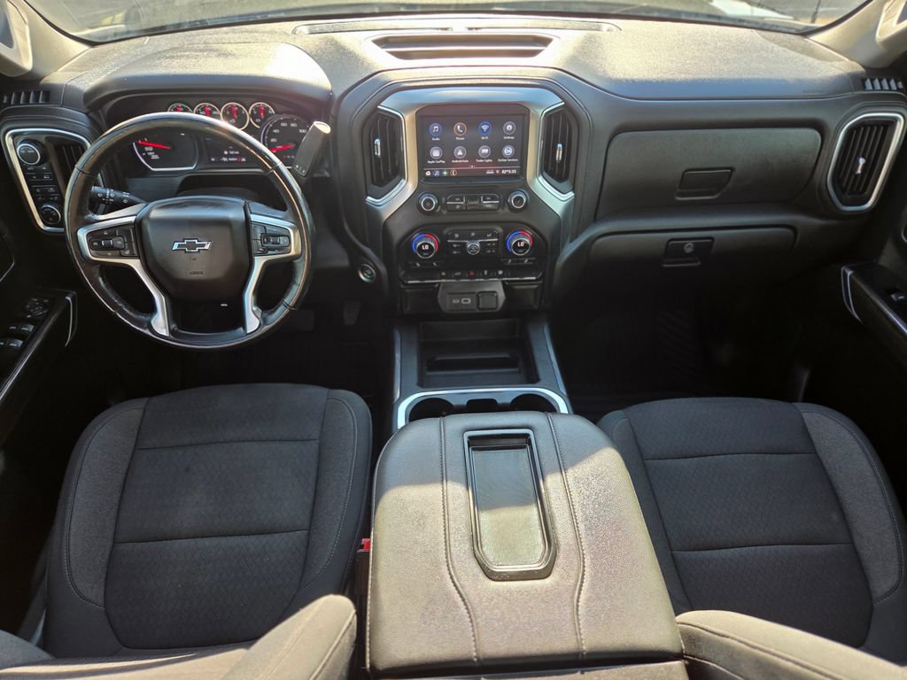 Used 2021 Chevrolet Silverado 1500 RST w/ Redline Edition AWD/4WD image 9