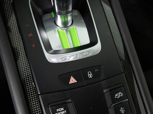 Certified 2019 Porsche 911 GT3 RS image 33