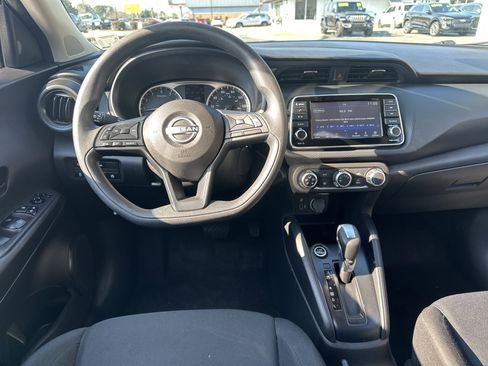 Used 2023 Nissan Kicks S image 15
