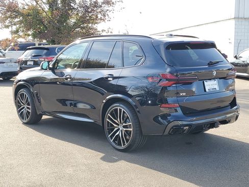 New 2026 BMW X5 M60i image 2