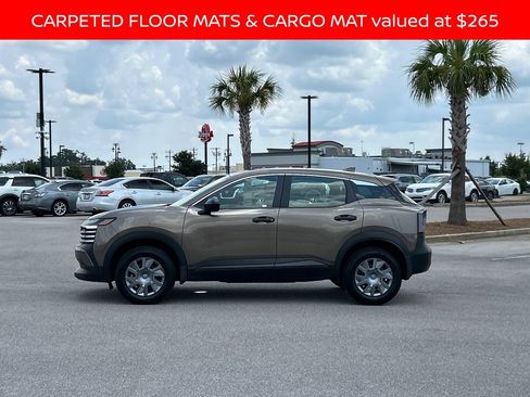 Used 2025 Nissan Kicks S FWD image 2