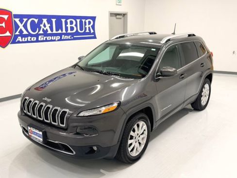 Used 2016 Jeep Cherokee Limited w/ Trailer Tow Group AWD/4WD image 4