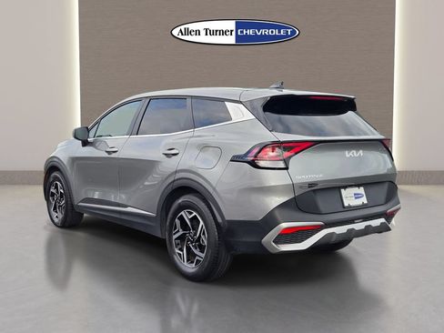 Used 2024 Kia Sportage LX FWD image 8