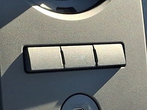 Used 2023 Ford F650 2WD Regular Cab Super Duty image 25