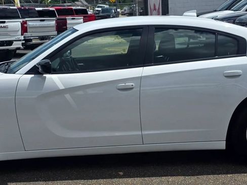 Used 2023 Dodge Charger SXT RWD image 6