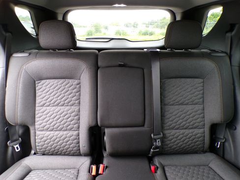 Used 2018 Chevrolet Equinox LT FWD image 20