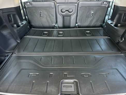 Certified 2025 Honda Pilot EX-L image 18