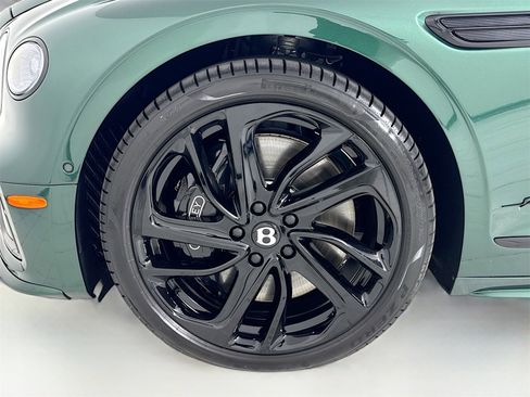 New 2025 Bentley Flying Spur Plug-In Hybrid image 9