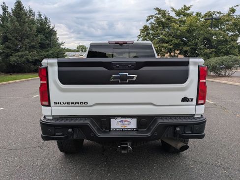 Used 2026 Chevrolet Silverado 2500 ZR2 w/ ZR2 Bison Edition AWD/4WD image 7