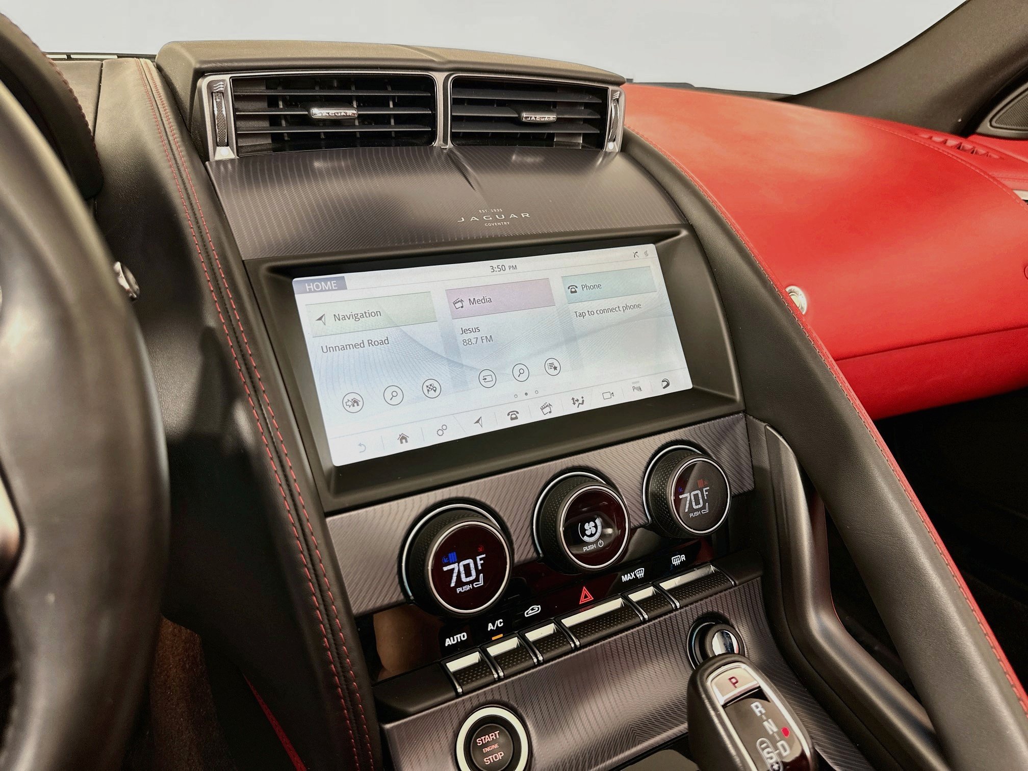 Used 2024 Jaguar F-TYPE R-Dynamic RWD image 13