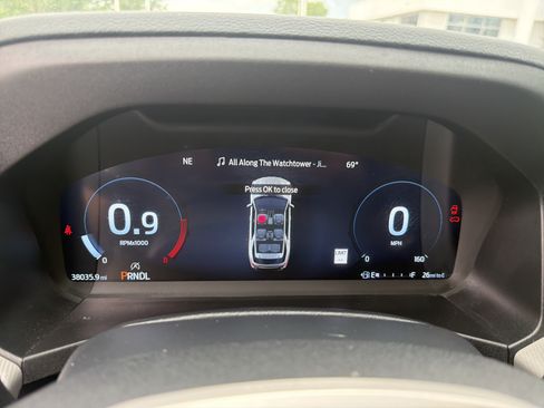 Used 2025 Ford Explorer Active w/ Active Comfort Package AWD/4WD image 39
