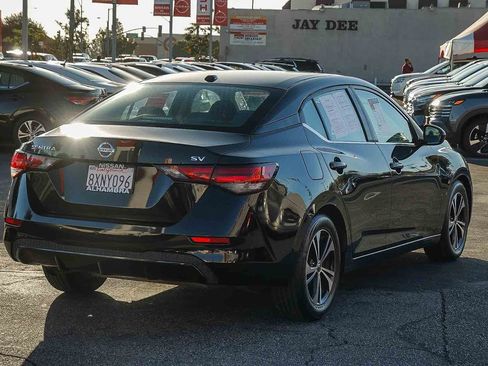 Certified 2021 Nissan Sentra SV image 5