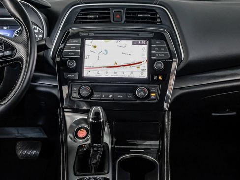 Used 2022 Nissan Maxima Platinum w/ Sport Mat Group FWD image 26