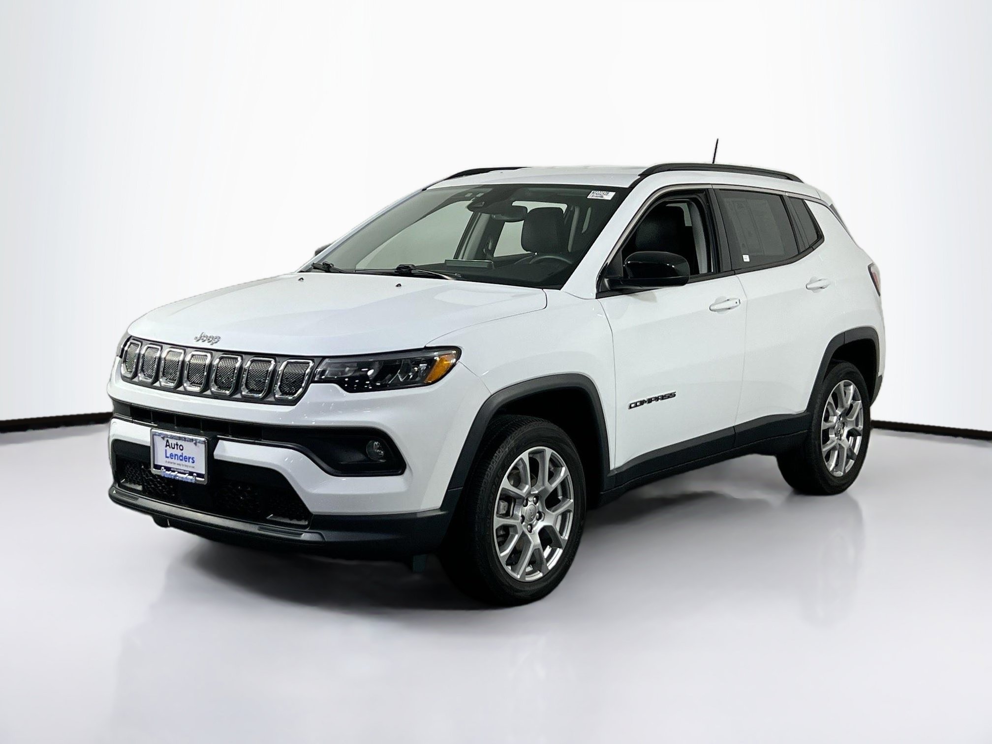 Used 2022 Jeep Compass Latitude AWD/4WD image 1