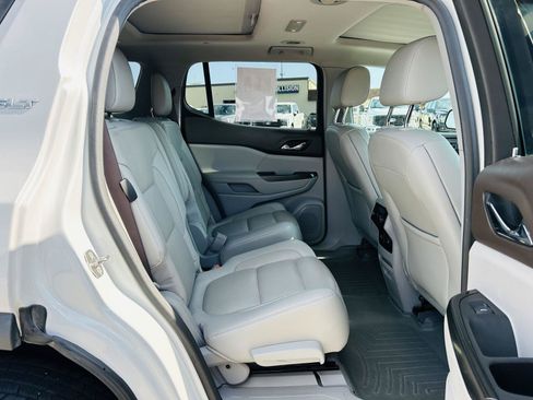Used 2017 GMC Acadia SLT FWD image 33