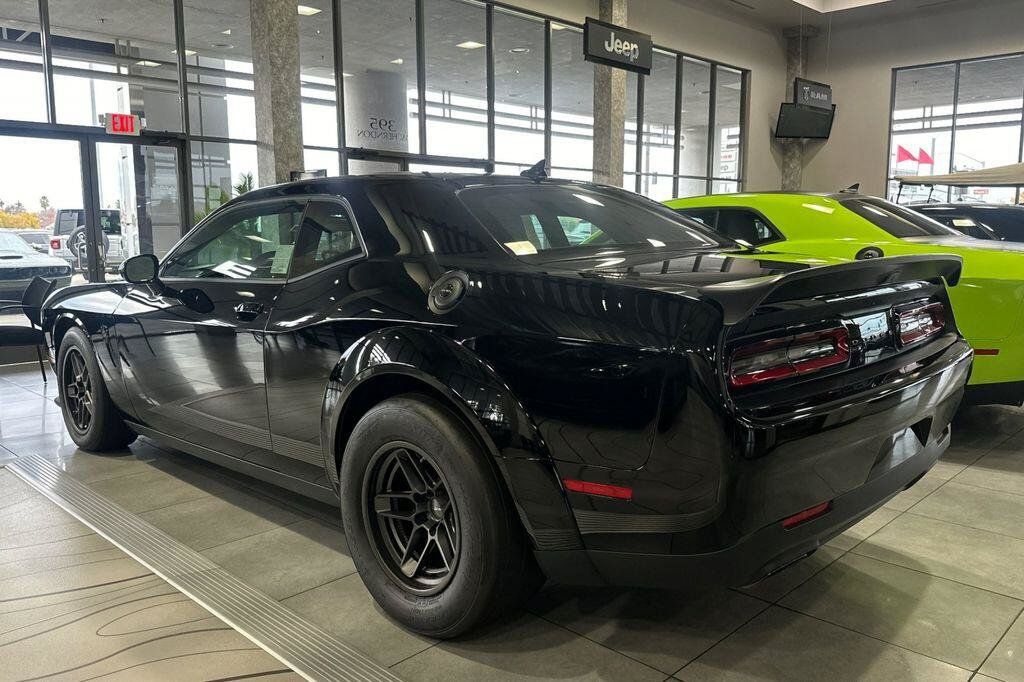 New 2023 Dodge Challenger SRT Hellcat Redeye RWD image 5