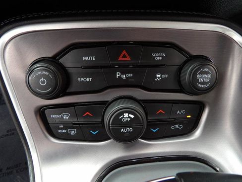 Used 2021 Dodge Challenger R/T image 18