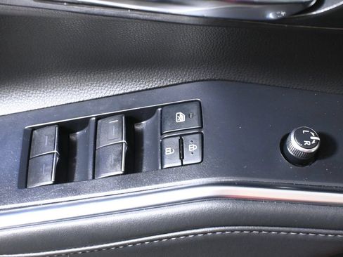 Used 2022 Toyota Highlander Platinum AWD/4WD image 29