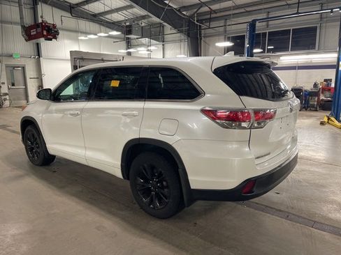 Used 2015 Toyota Highlander XLE image 13