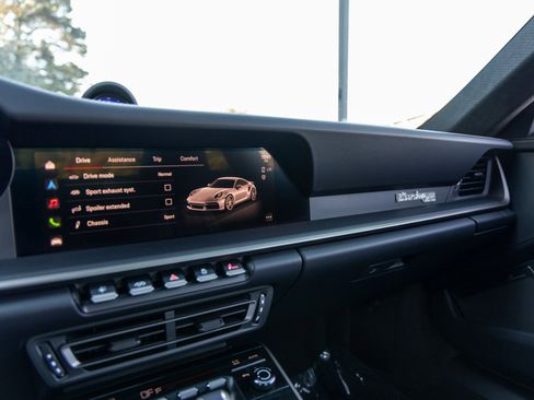 Certified 2025 Porsche 911 Turbo image 40