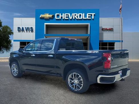 New 2026 Chevrolet Silverado 1500 LTZ w/ LTZ Premium Package AWD/4WD image 5