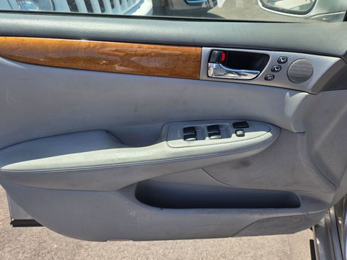 Used 2006 Lexus ES 330 image 8