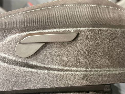 Used 2021 Chevrolet Colorado LT w/ Safety Package image 43