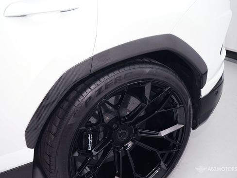 Used 2019 Lamborghini Urus AWD/4WD image 12