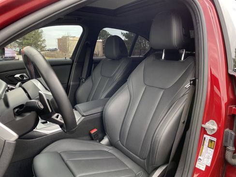 Used 2025 BMW M340i w/ Premium Package image 7