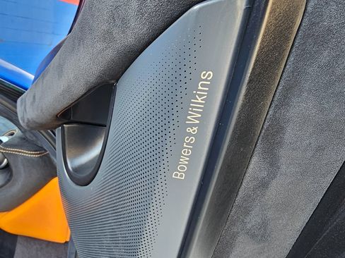 Used 2019 McLaren 570S Spider image 35