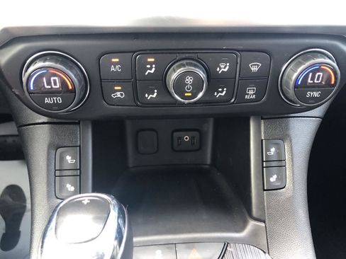 Used 2018 GMC Acadia SLT FWD image 30