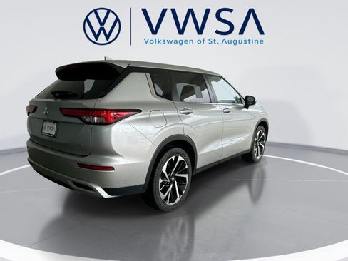 Used 2024 Mitsubishi Outlander SE FWD image 7