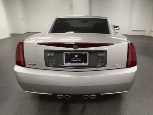 Used 2006 Cadillac XLR V RWD image 7