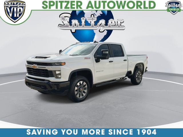 Used 2025 Chevrolet Silverado 2500 Custom w/ Custom Value Package AWD/4WD image 5