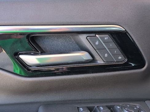 New 2025 Chevrolet Tahoe Premier w/ Sun And Tow Package image 18