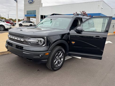 Used 2023 Ford Bronco Sport Badlands image 36