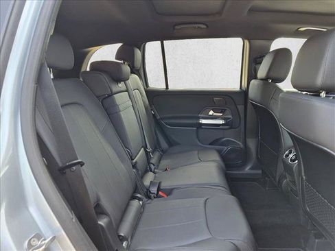Used 2026 Mercedes-Benz GLB 250 image 18