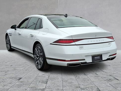 Certified 2023 Genesis G90 3.5T image 7