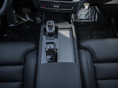 New 2026 Volvo XC90 B6 Ultra w/ Protection Package Premier image 27