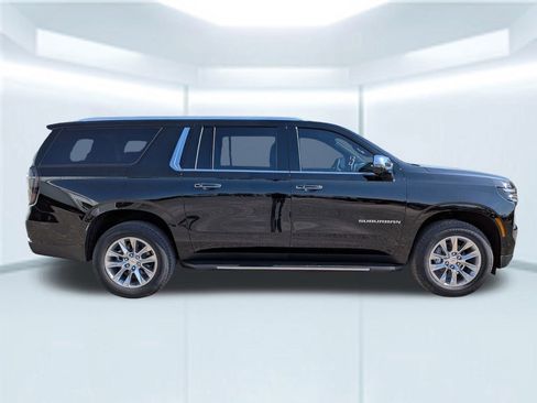 New 2026 Chevrolet Suburban Premier image 8