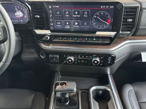 Used 2024 GMC Sierra 1500 SLT RWD image 3